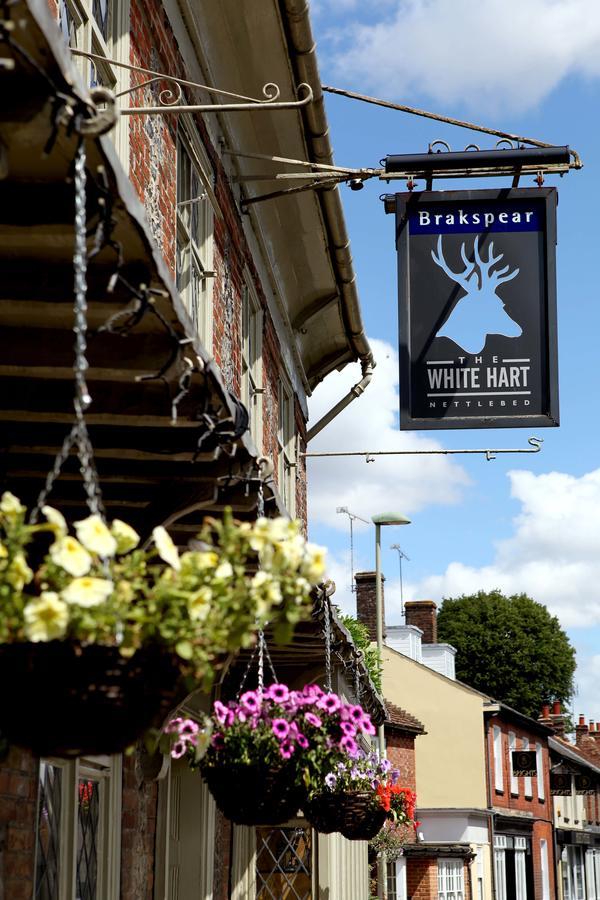 White Hart Hotel Nettlebed Exterior photo